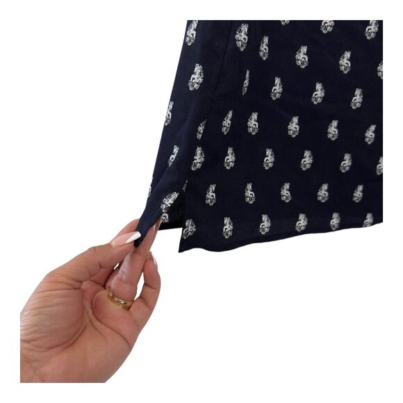 Cabi Womens Black Sleeveless V-Neck Top With White Floral Pattern Size S - Picture 8 of 11